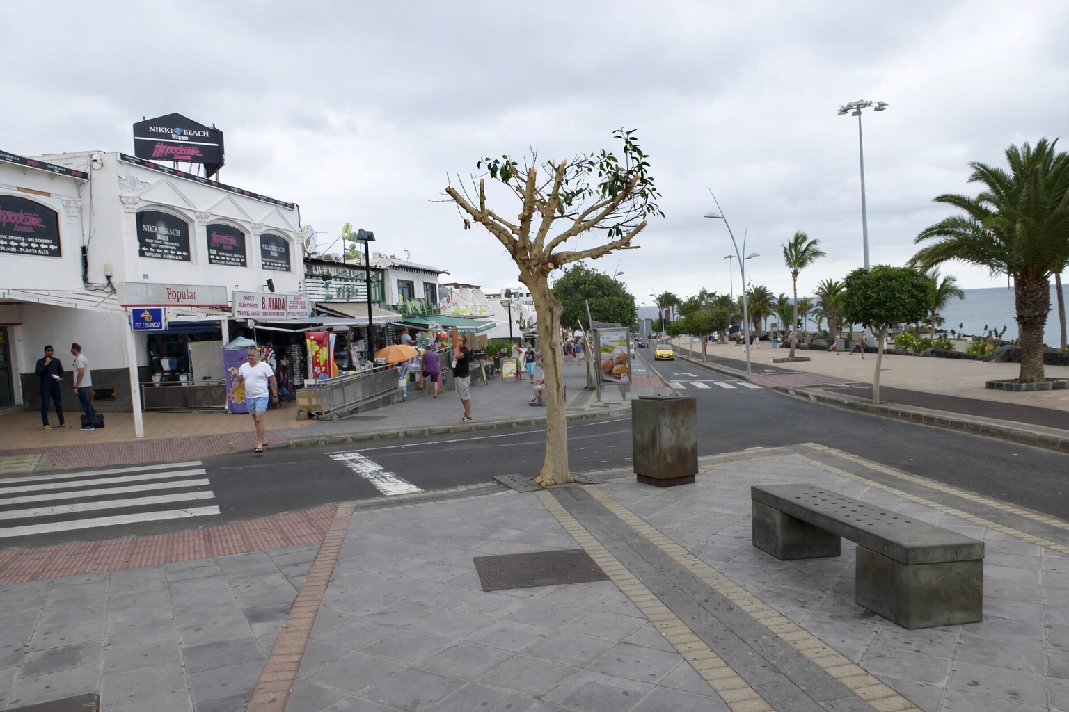 Avenida de Las Playas en Puerto del Carmen