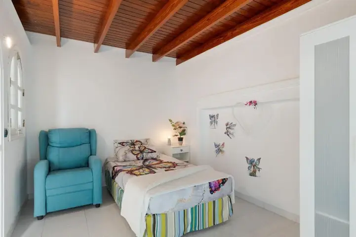 Dormitorio principal de Casa Venecia con cama king size